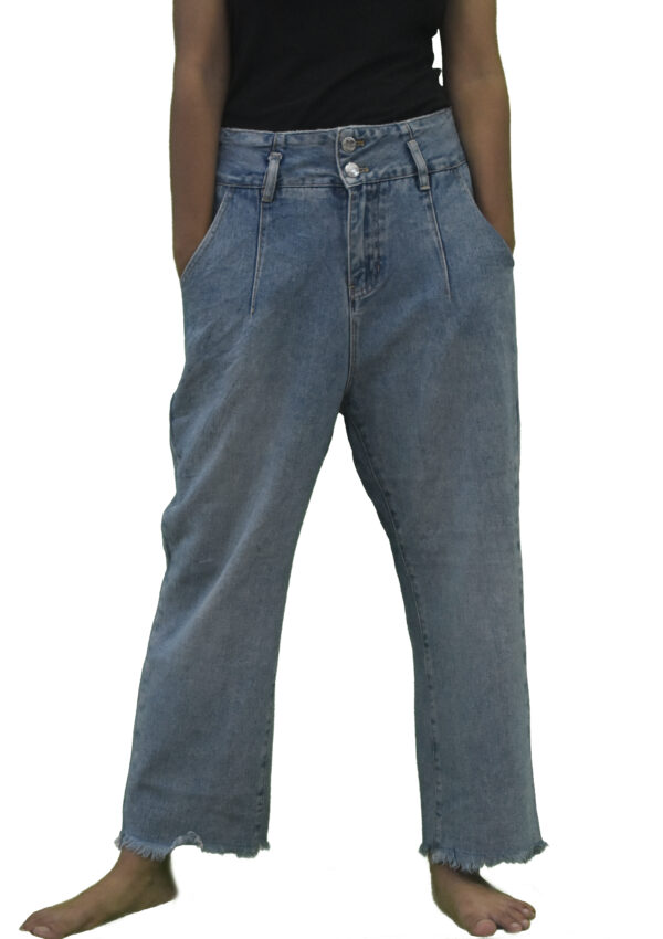 V-Back Flared jeans - Image 4