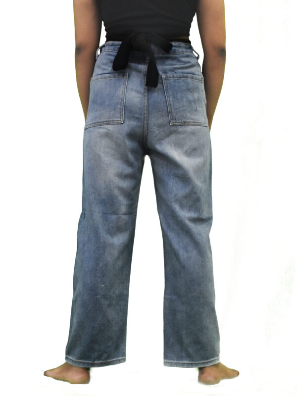 Belt Flared Jeans - Image 4