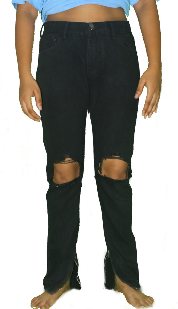 ripped-jeans