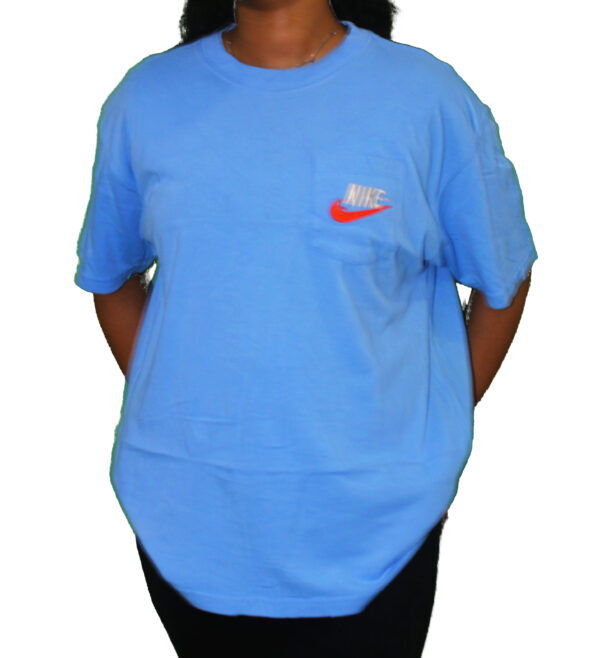 Nike Essential Pocket T-Shirt