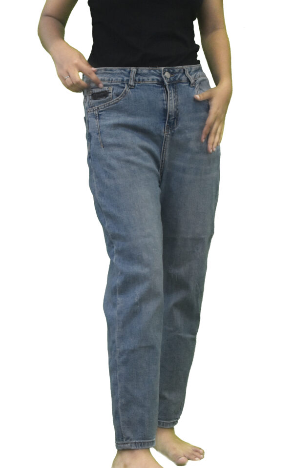 Light Blue Boyfriend Jeans - Image 5